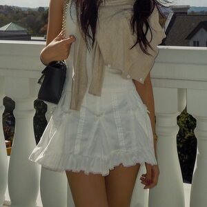 SOLD White Ruffled Mini Skirt do not purchase